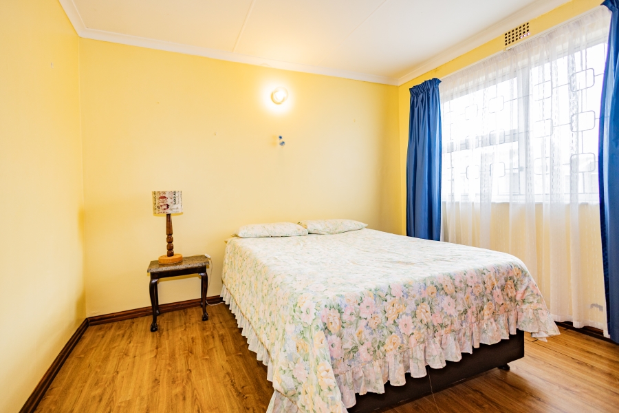 4 Bedroom Property for Sale in Strandfontein Village Western Cape